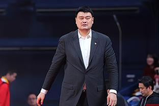 国王官方：韦津科夫遭遇右脚踝三级扭伤 4-6周后重新评估